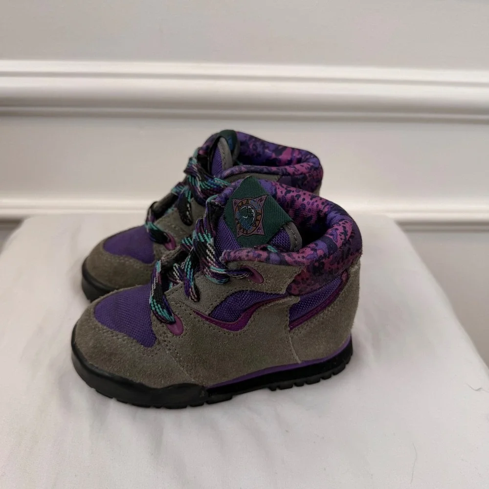 Vintage Keds Outdoor Kids Hiking Boots Grey Purple Suede Leopard Print Size 5.5M